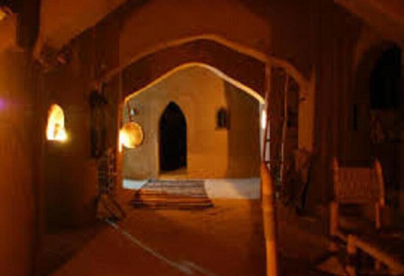 تختخواب و صبحانه Camp Iguidi Tours