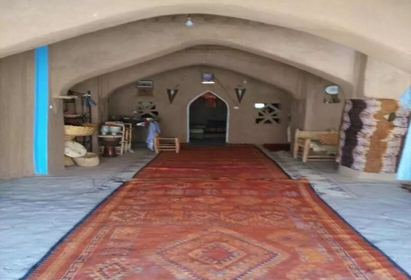 Aamiaismajoitus (B&B) Camp Iguidi Tours