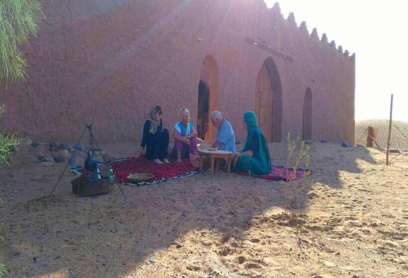 تختخواب و صبحانه Camp Iguidi Tours