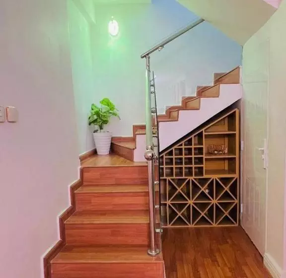 تختخواب و صبحانه 3bedroom Apartments Desay Villa