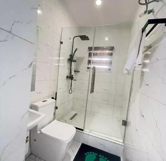 تختخواب و صبحانه 3bedroom Apartments Desay Villa