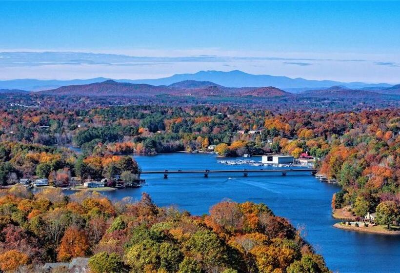 צימר Charming Urban Oasis