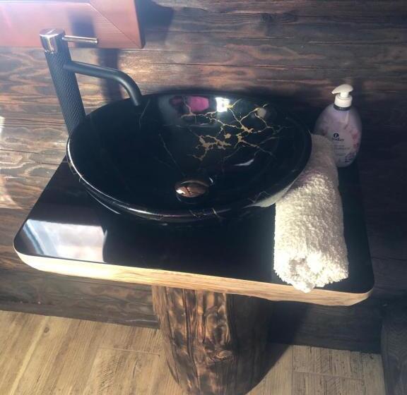 צימר Log House Poludnica