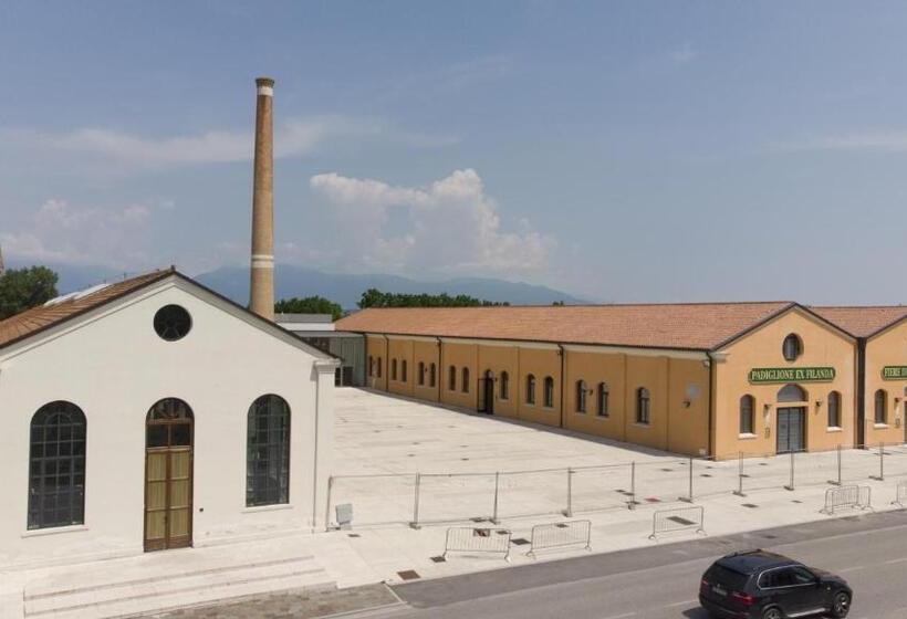 تختخواب و صبحانه Villarosa