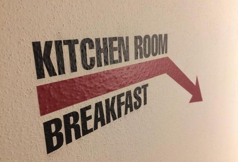 تختخواب و صبحانه Villarosa