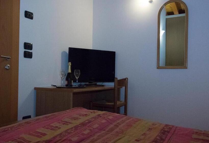 تختخواب و صبحانه Villarosa