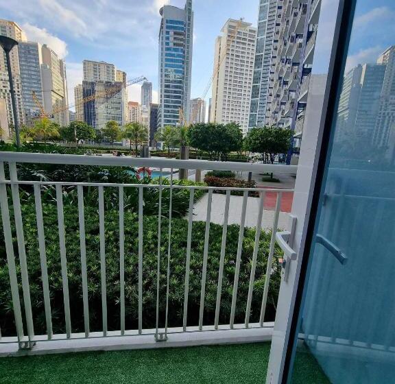 Cozy And Spacious 1br Condo