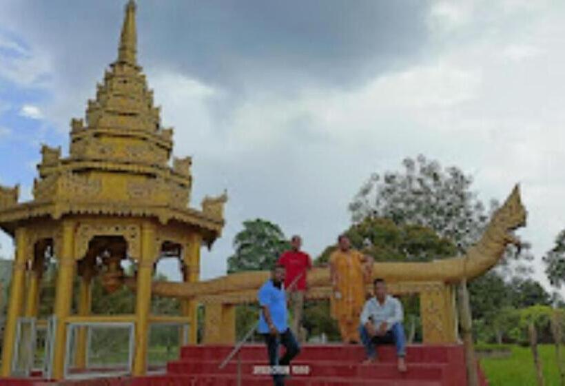 Golden Pagoda Eco Resort Namsai