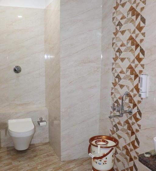 בית מלון כפרי Balaji Palace