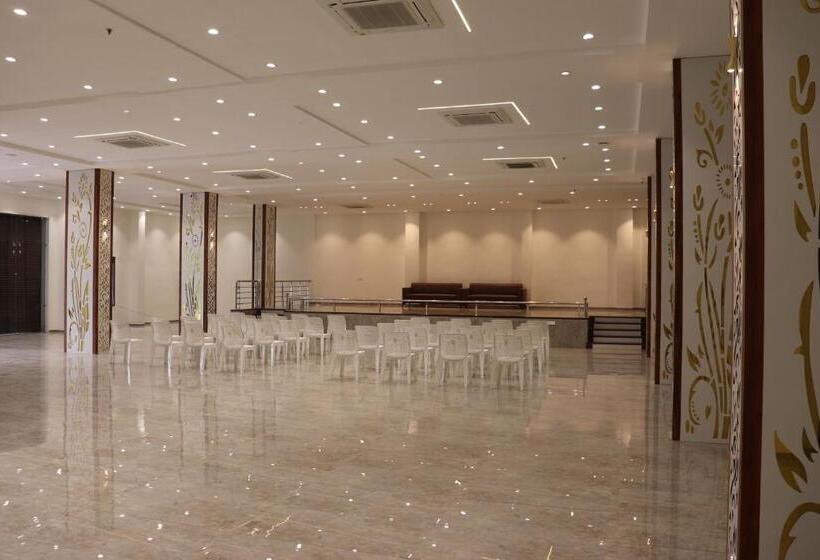 בית מלון כפרי Balaji Palace