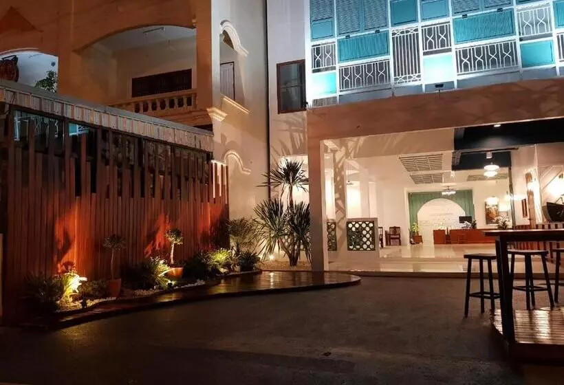 Hotelli Bania Boutique House