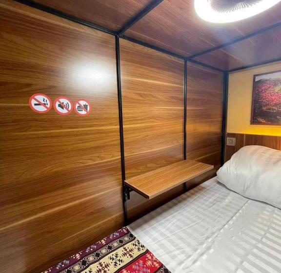 هتل کپسول Ha Giang Capsule Hostel