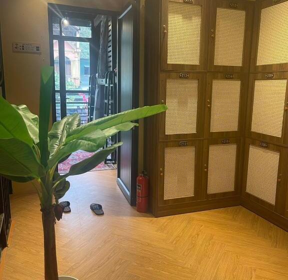 هتل کپسول Ha Giang Capsule Hostel