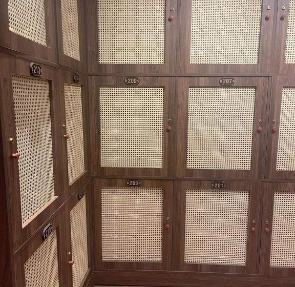 هتل کپسول Ha Giang Capsule Hostel