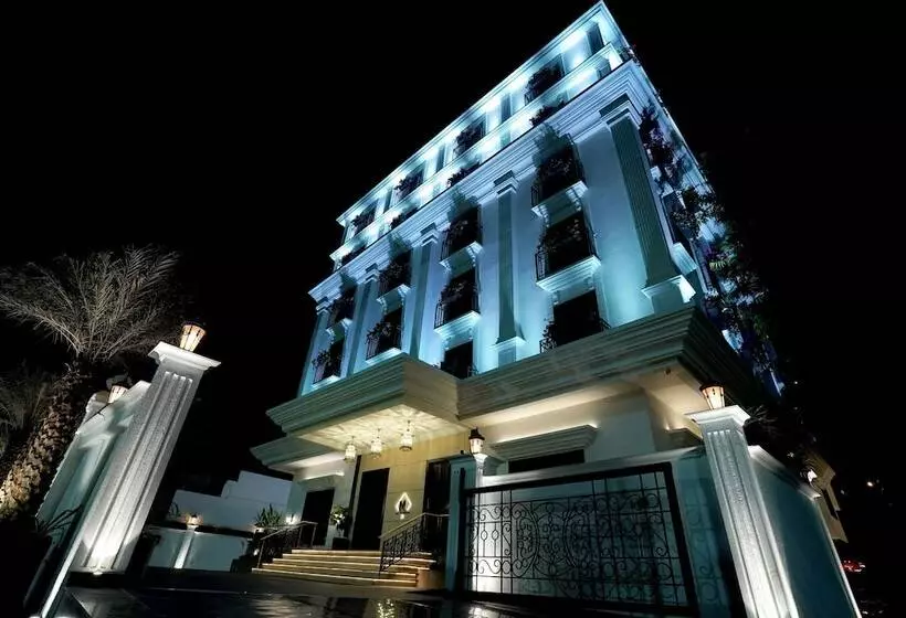 Hotelli M2 Square By Monday Premium