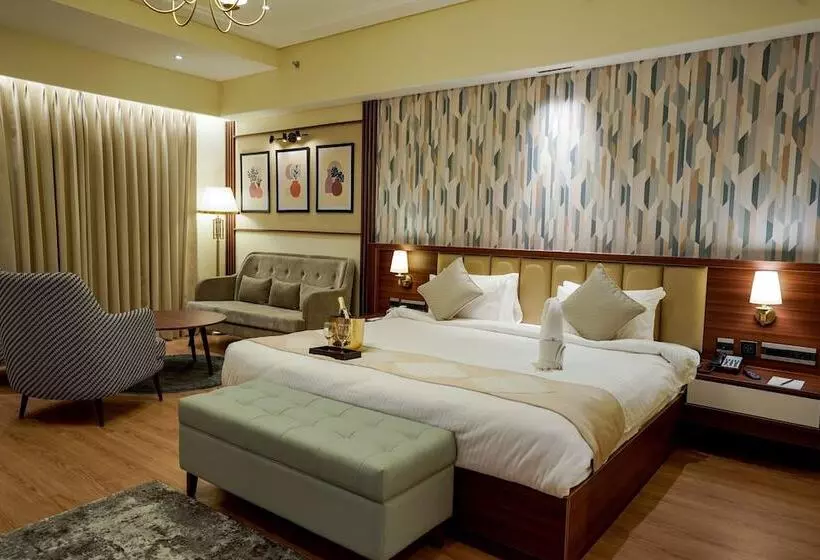 Hotelli M2 Square By Monday Premium