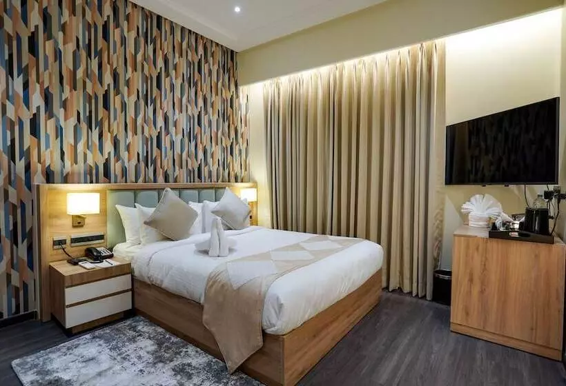 Hotelli M2 Square By Monday Premium