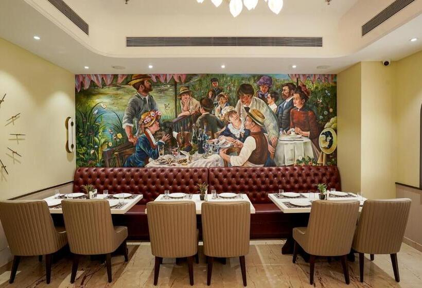 Szálloda M2 Square By Monday Premium