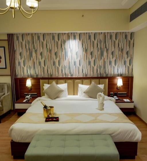 Szálloda M2 Square By Monday Premium