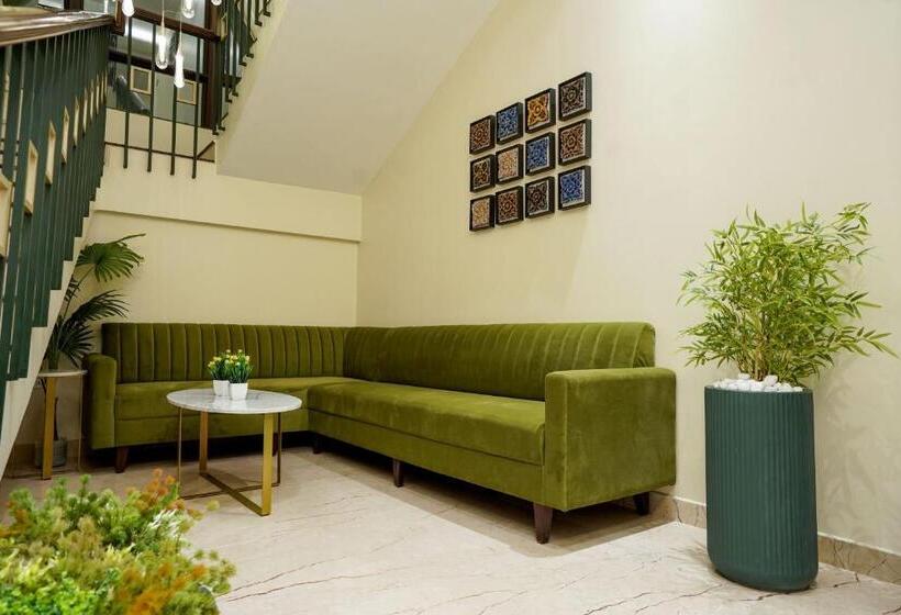 Szálloda M2 Square By Monday Premium