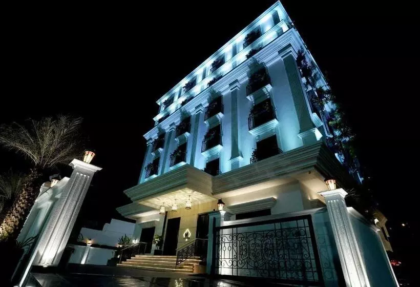 Hotelli M2 Square By Monday Premium