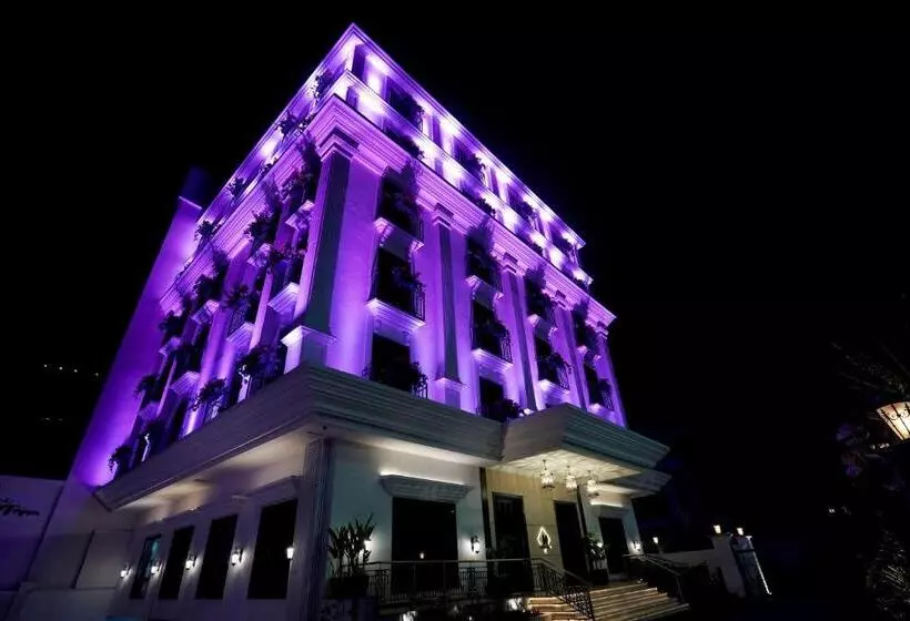 Hotelli M2 Square By Monday Premium