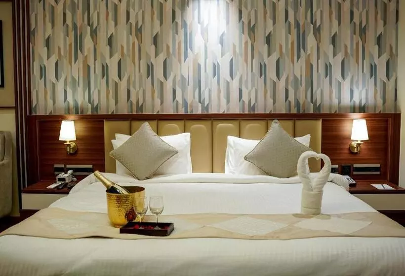 Hotelli M2 Square By Monday Premium