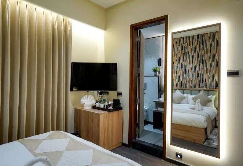 Hotelli M2 Square By Monday Premium