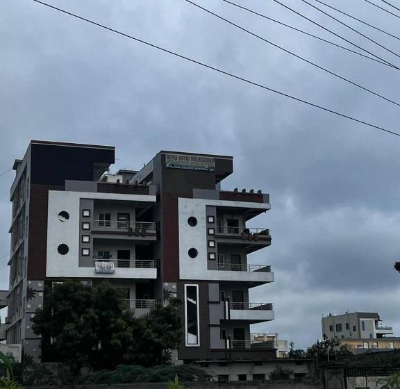 בית מלון כפרי Royal Villa Grand