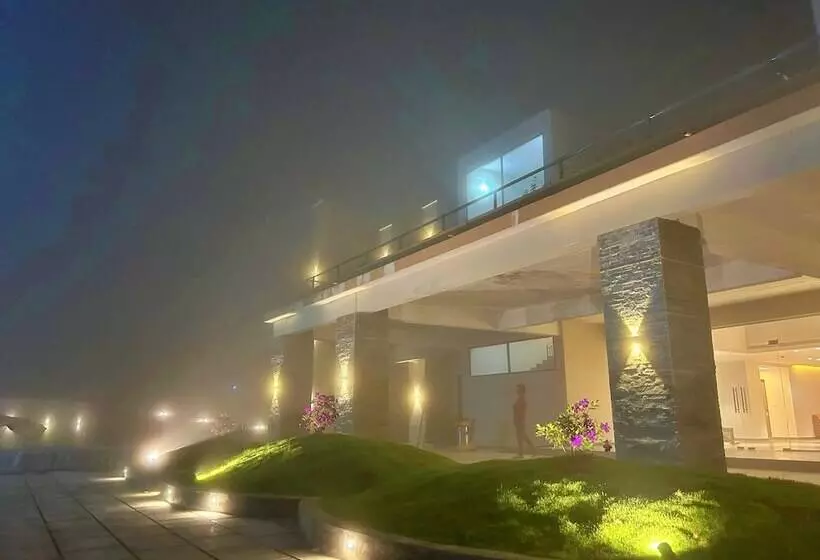 Hotelli Vaga Nakshathra Suites