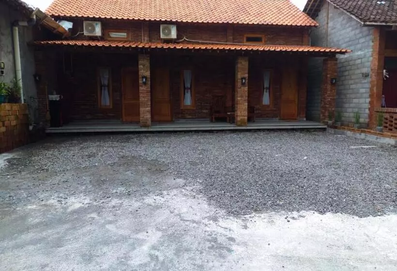 ホテル Wilujeng Homestay