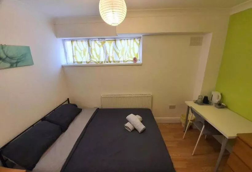 Majatalo Eastwood Rooms