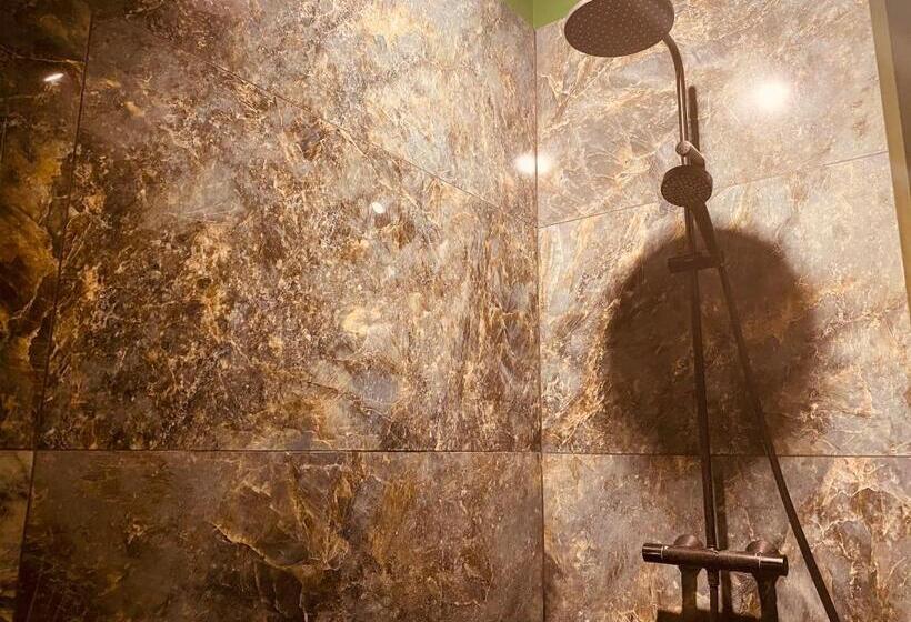 Пансион La Green Suite