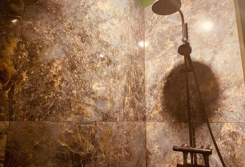 ペンション La Green Suite
