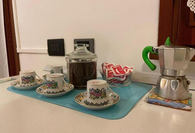 پانسیون Royal Suite Near Station & City Center