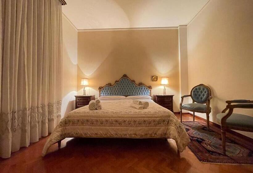 پانسیون Royal Suite Near Station & City Center