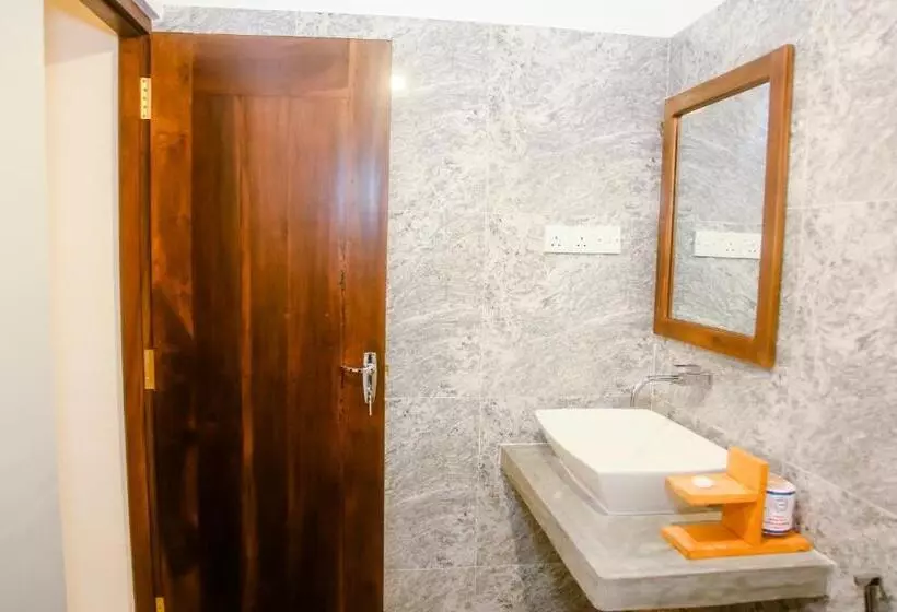پانسیون Veranda Mirissa