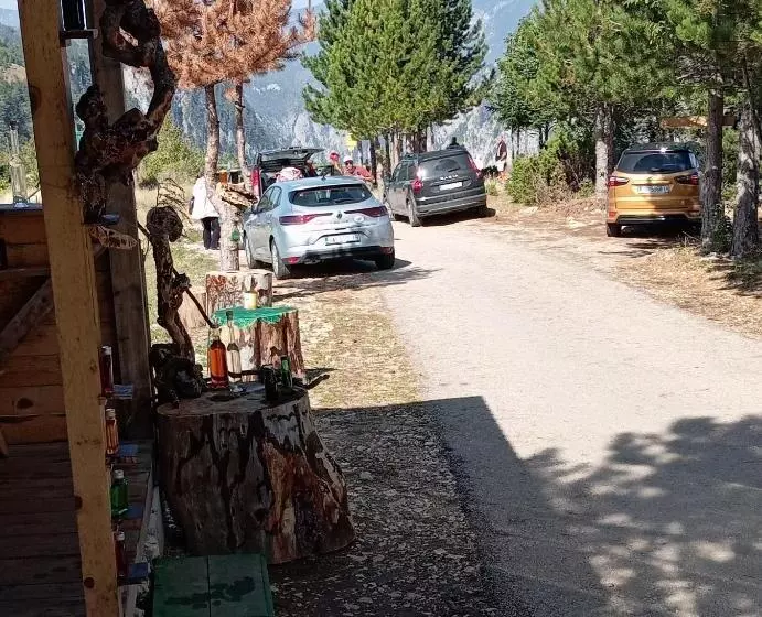 تختخواب و صبحانه Household Ušćumlić   Oaza Mira