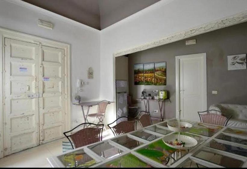 Bed and Breakfast Persefone Luxury Suite