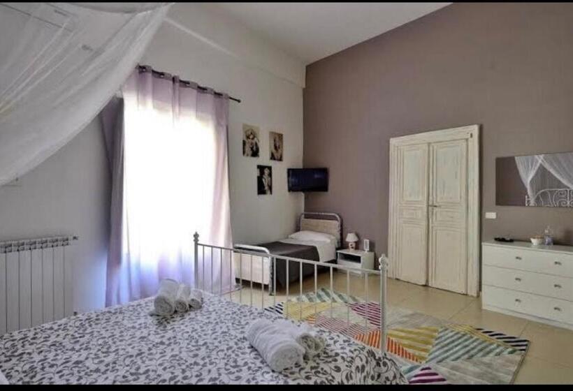 Bed and Breakfast Persefone Luxury Suite