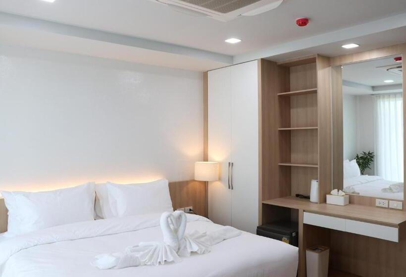 호텔 โรงแรมบลอสซั่ม เพชรบูรณ์ Blossom