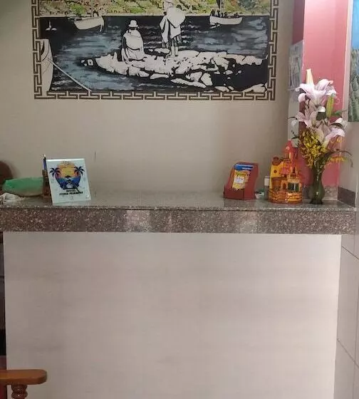 هتل کپسول Hostal Eterna Primavera