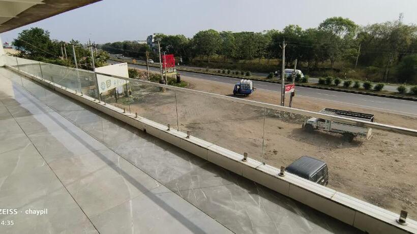 ホテル Grand Balaji