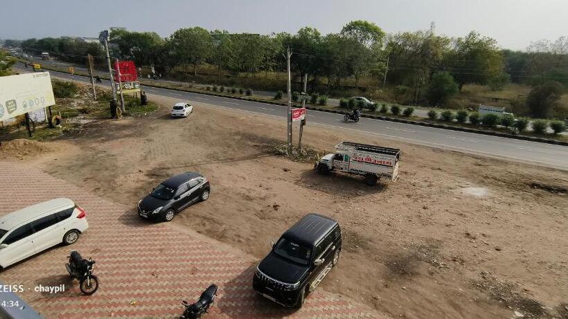 ホテル Grand Balaji