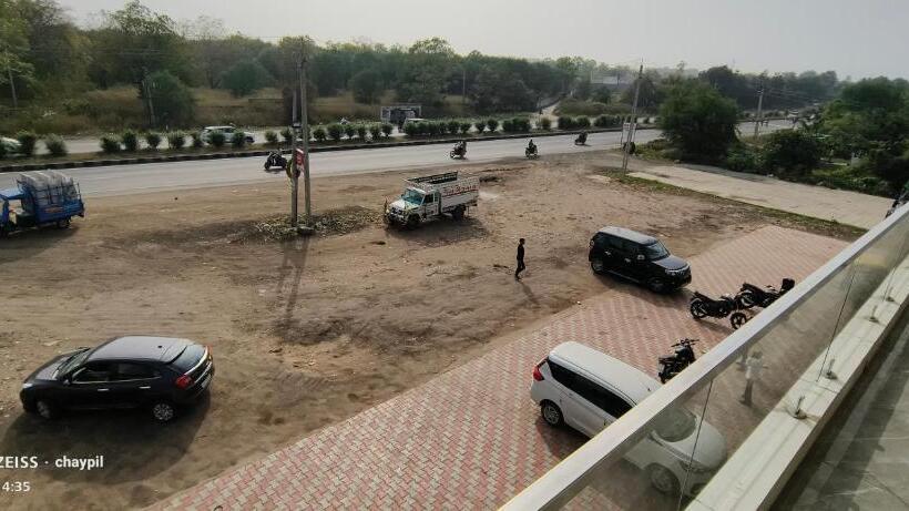 ホテル Grand Balaji