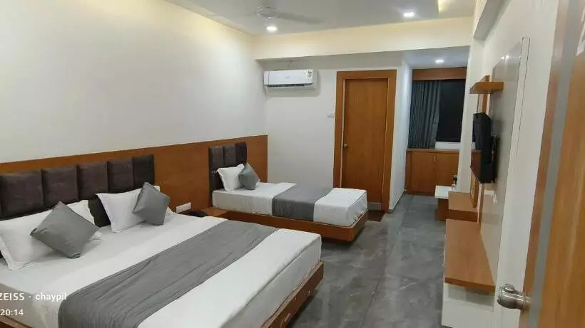 ホテル Grand Balaji