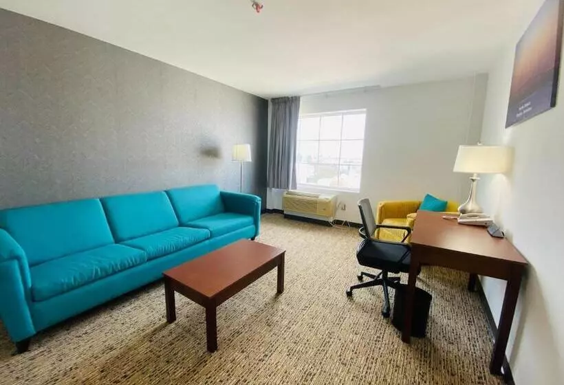 هتل La Quinta By Wyndham Reynosa