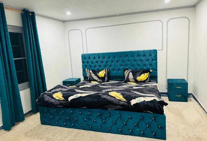 فندق Olive Ventures, Royal Inn, Ritz