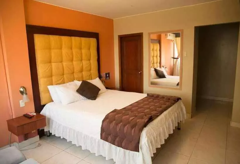 ホテル Tropical Inn