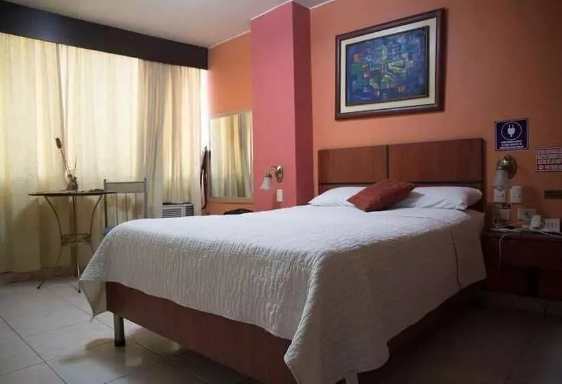 ホテル Tropical Inn